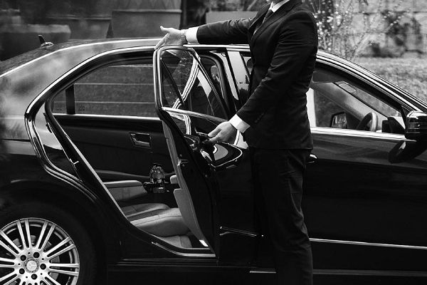 Private transportation service in Porto city centre